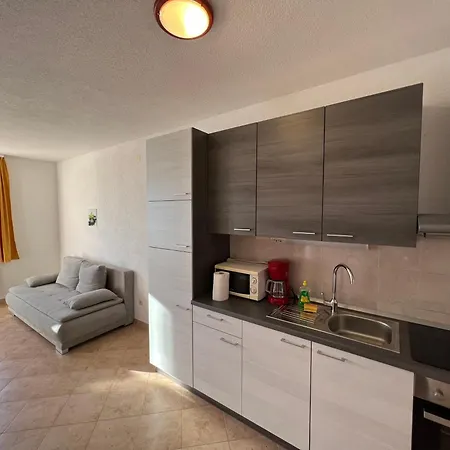 Apartment Marina Bol