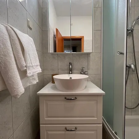 Marina Apartment *